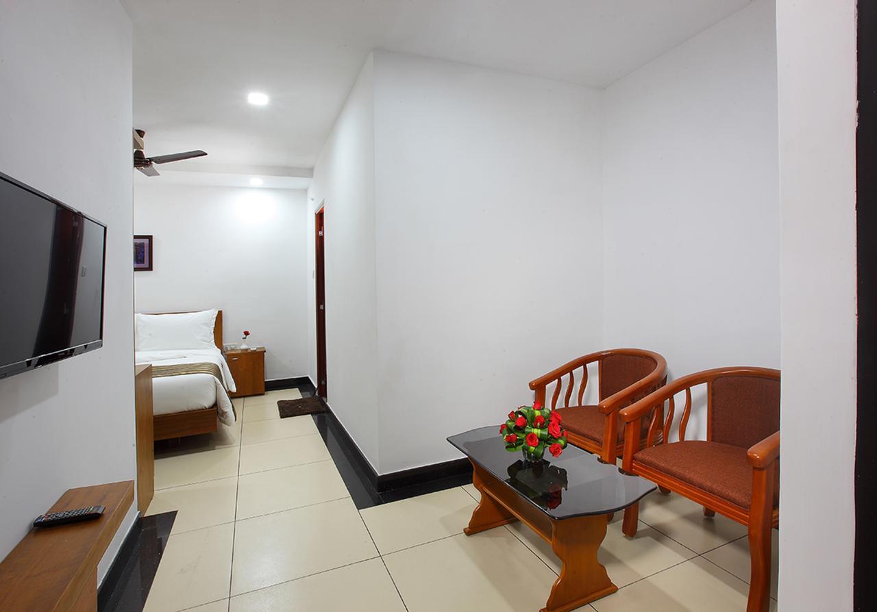 Pgs Inn Kochi Kültér fotó