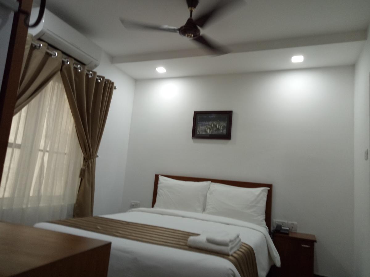 Pgs Inn Kochi Kültér fotó
