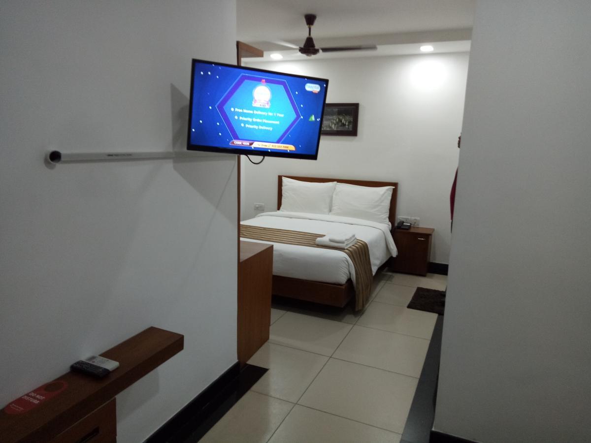 Pgs Inn Kochi Kültér fotó