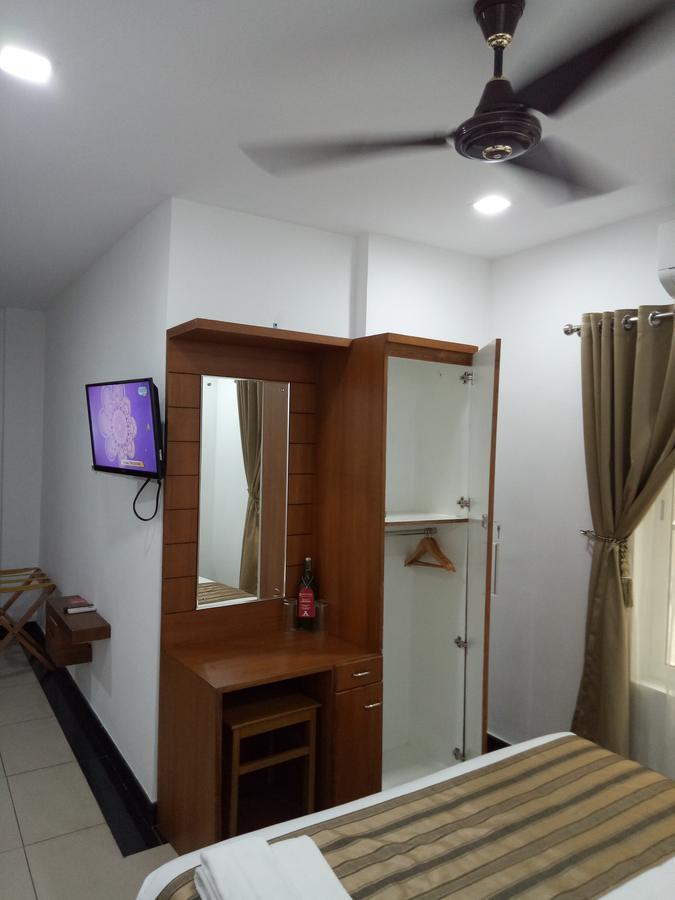 Pgs Inn Kochi Kültér fotó