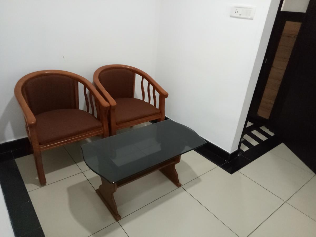Pgs Inn Kochi Kültér fotó